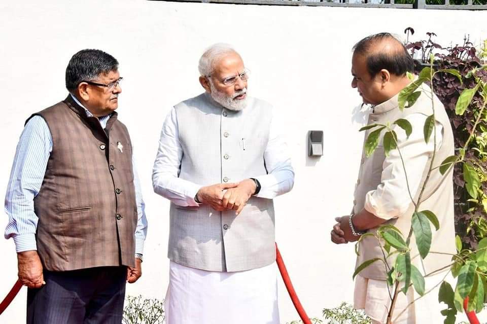 Prime Minister Narendra Modi plants trees at Koinadhara