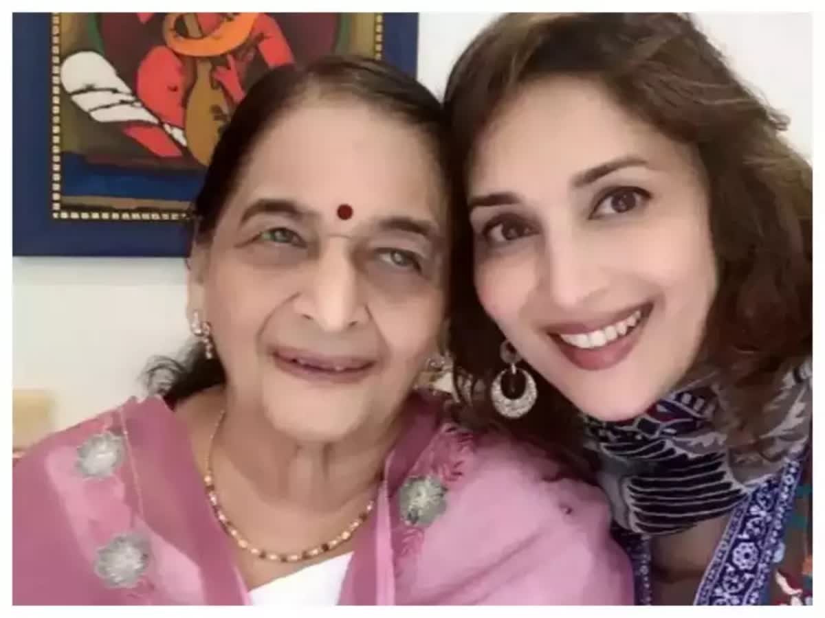 Madhuri Dixit mother snehalatha died