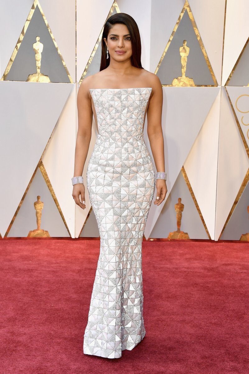 Priyanka at Oscar Red Carpet