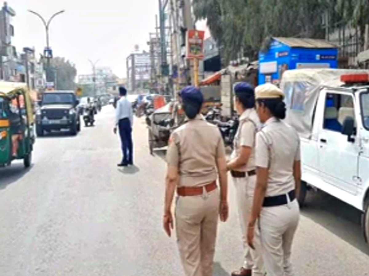 Police Checking Campaign in Fatehabad Police Checking Campaign in Sirsa Latest News Fatehabad Latest News