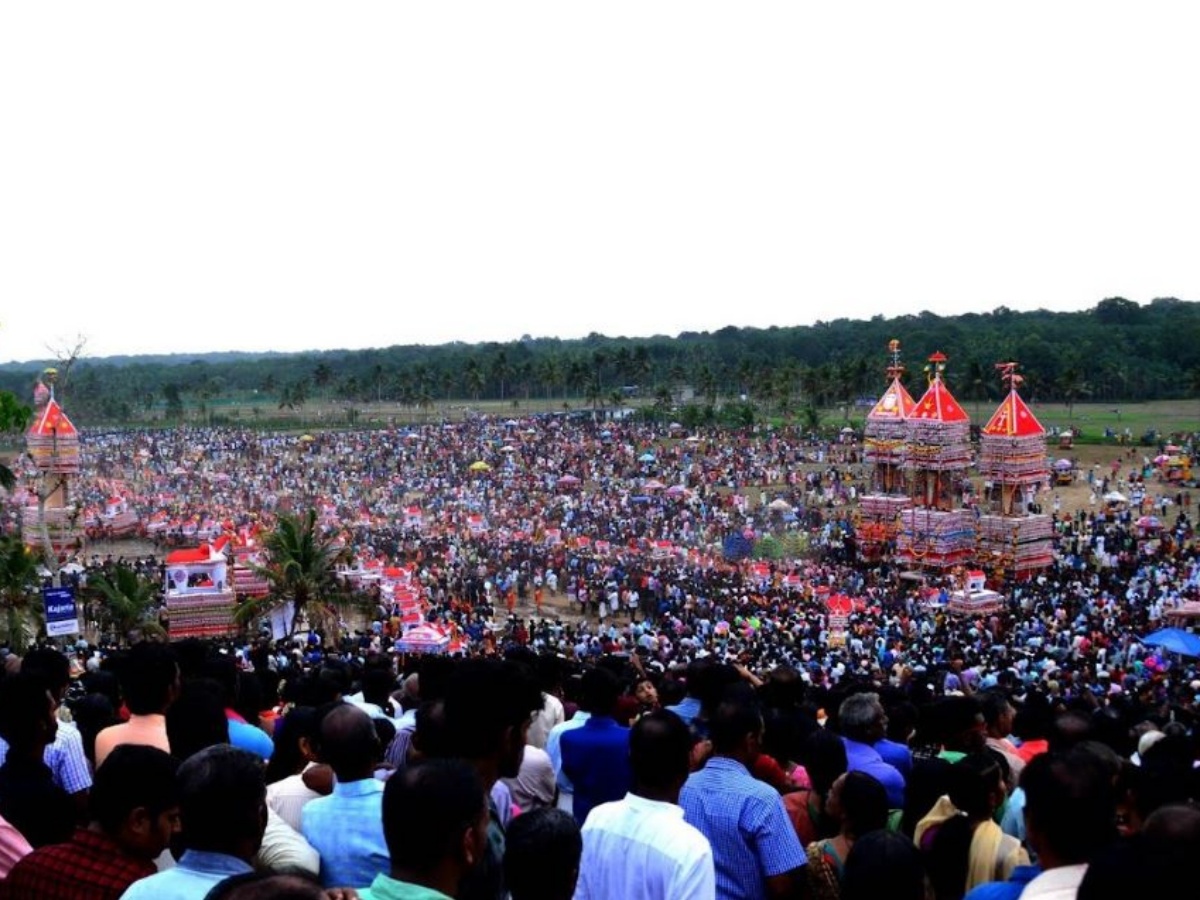 peruviruthy-malanada-malakkuda-maholsavam-pallippana-poruvazhy