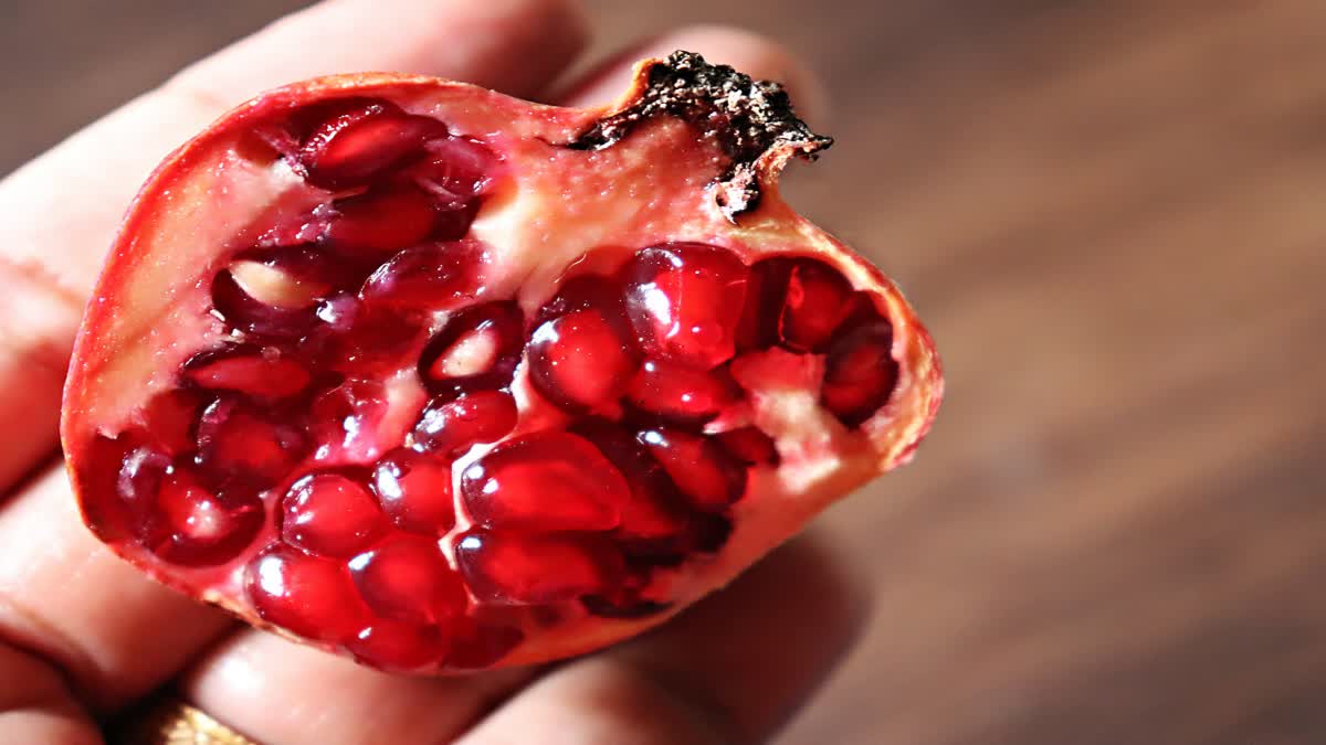 Pomegranate Peels Benefits