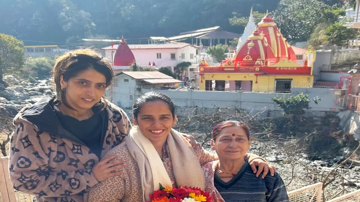 Saina Nehwal Kainchi Dham