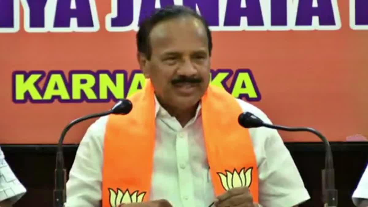 MP DV Sadanand Gowda spoke at the press conference.