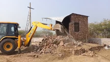 illegal construction on govt land