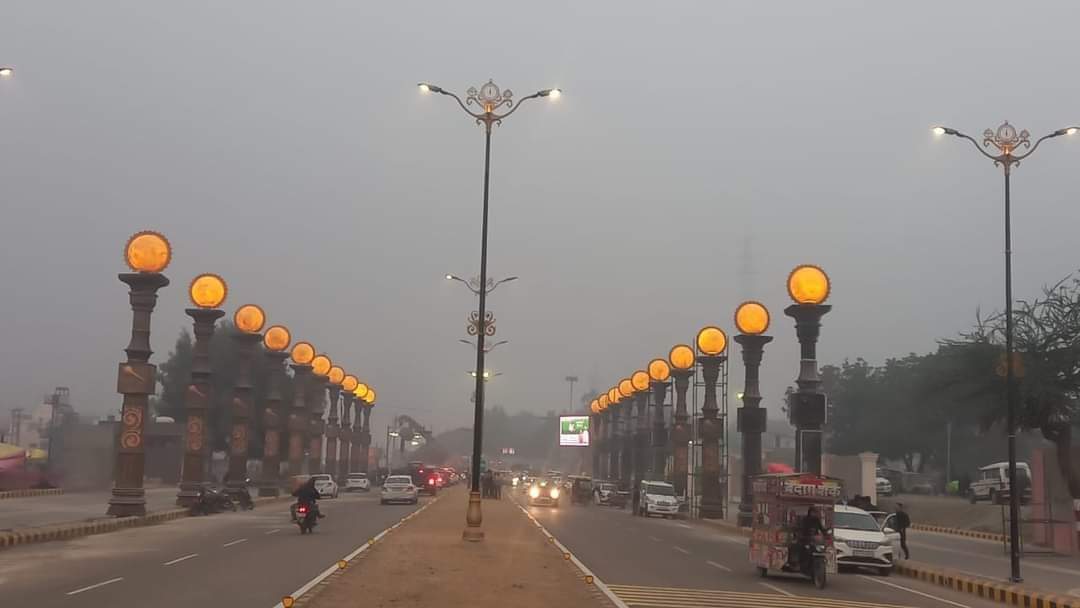 ये ई कार्ट या गोल्फ कार्ट बुजुर्गों, दिव्यांगों और गर्भवती महिलाओं के लिए निशुल्क होंगी.