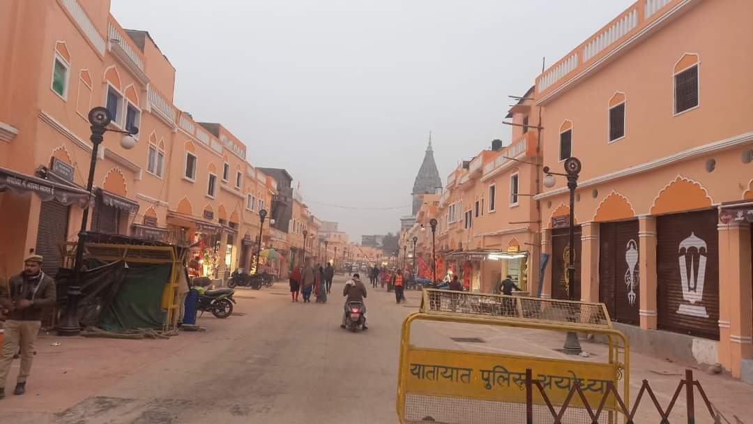 श्रद्धालुओं को राम मंदिर और हनुमान गढ़ी तक पहुंचाने के लिये योगी सरकार ई कार्ट चलाएगी