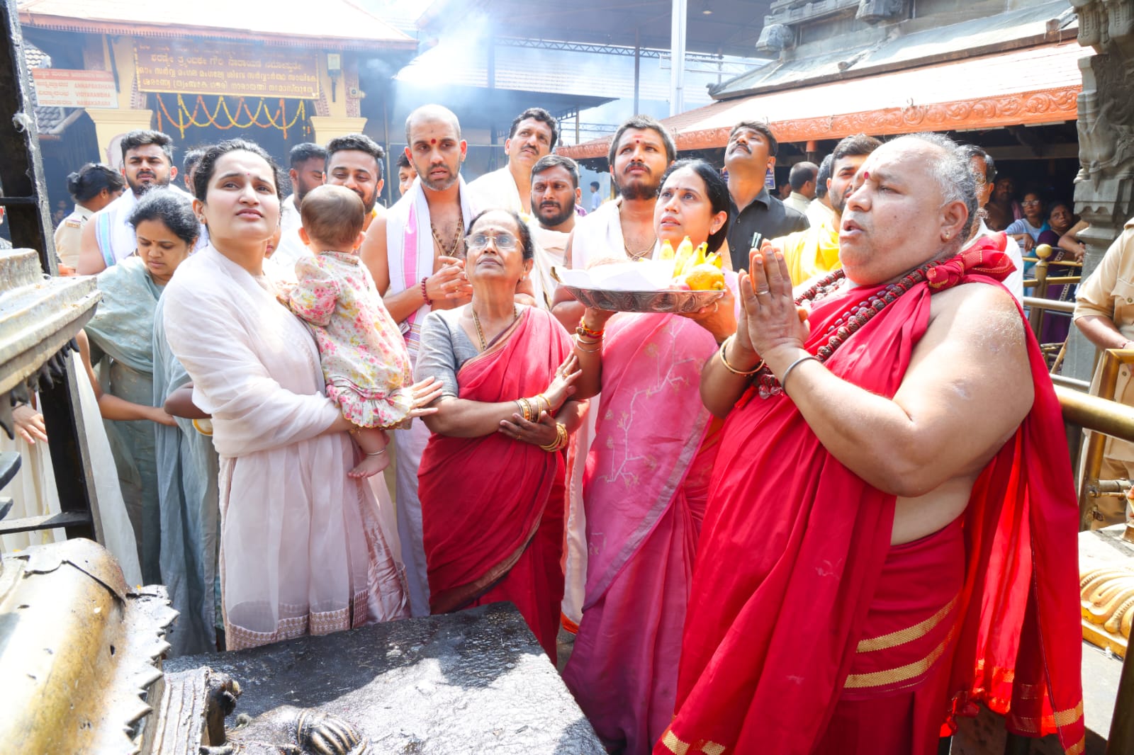 ಕೊಲ್ಲೂರಿಗೆ ಭೇಟಿ ನೀಡಿದ ಸಚಿವೆ ಲಕ್ಷ್ಮಿ ಹೆಬ್ಬಾಳ್ಕರ್