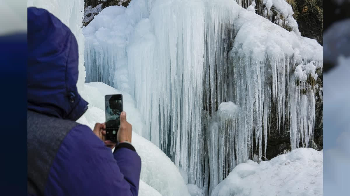 Jammu and Kashmir Experiencing Spell Of Cold Wave