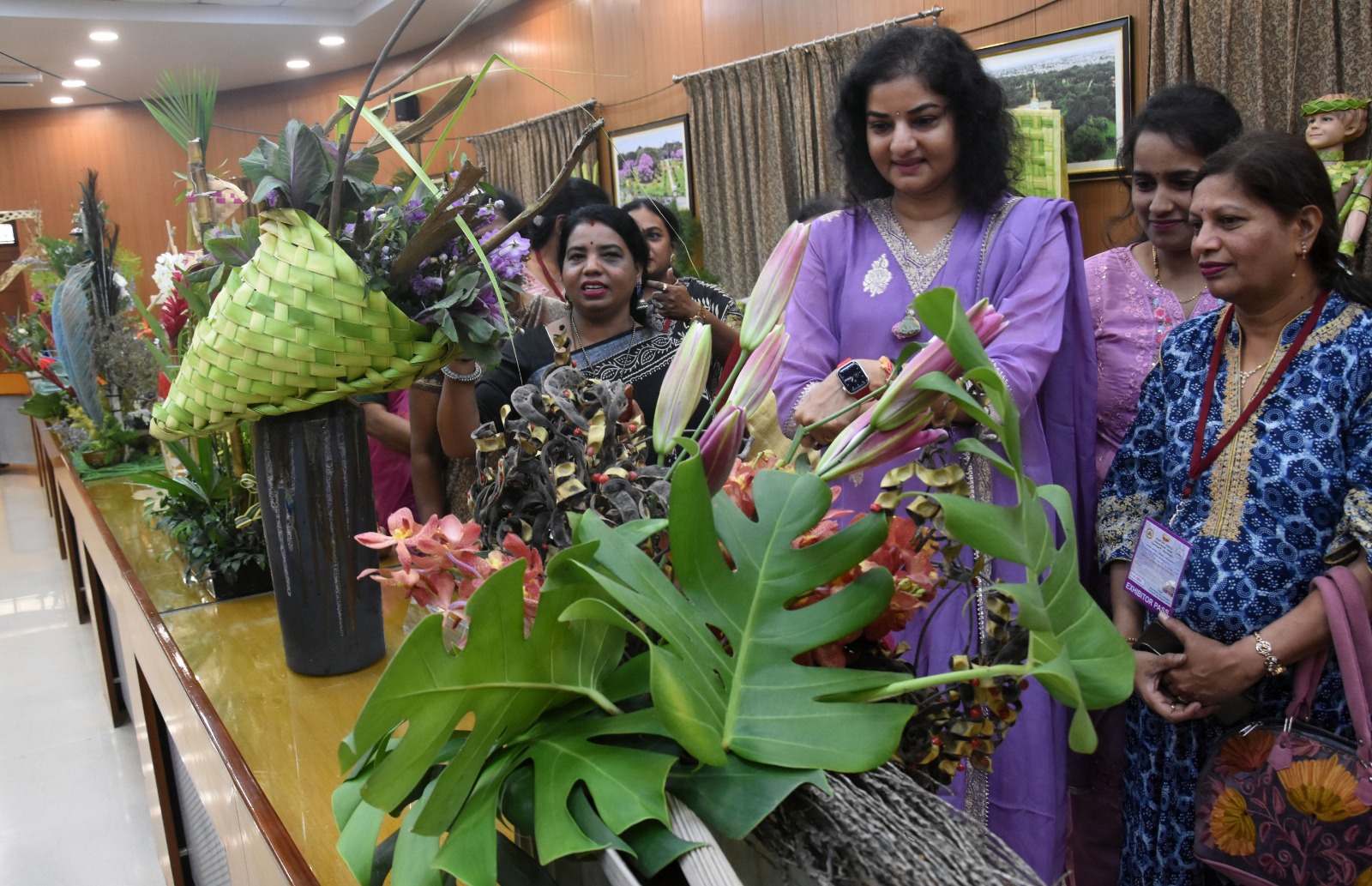 Actress Prema in Lalbagh vegetable, coconut feather carving show