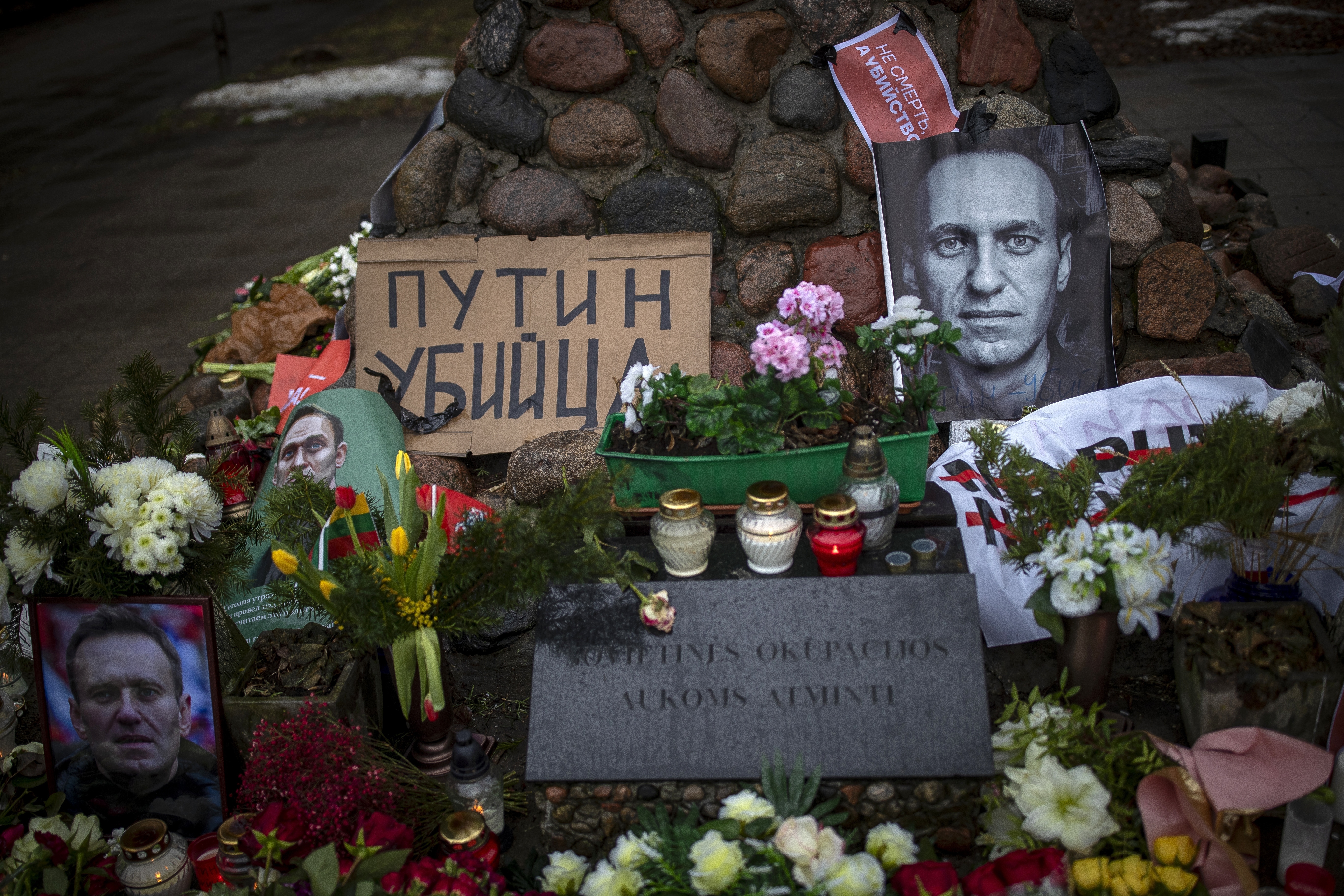 Tribute paid to Alexey Navalny in Russia (AP)