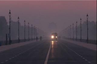 Delhi is expected to have a minimum temperature of 9 degrees Celsius and a maximum of 27 degrees Celsius on Sunday, with partly cloudy weather. A light fog was also reported in Kartavya Path. Meanwhile, a thick layer of dense fog also engulfed some parts of Bhubaneswar.