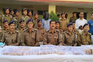 http://10.10.50.75//jharkhand/18-February-2024/jh-pal-02-arrest-pkg-7203481_18022024170800_1802f_1708256280_71.jpg