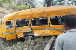 Cricketer bus accident Amaravati