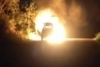 Car Caught Fire  Car Caught Fire In Malappuram  കക്കാടംപൊയിലിൽ കാറിന് തീ പിടിച്ചു  കാറിന് തീ പിടിച്ചു