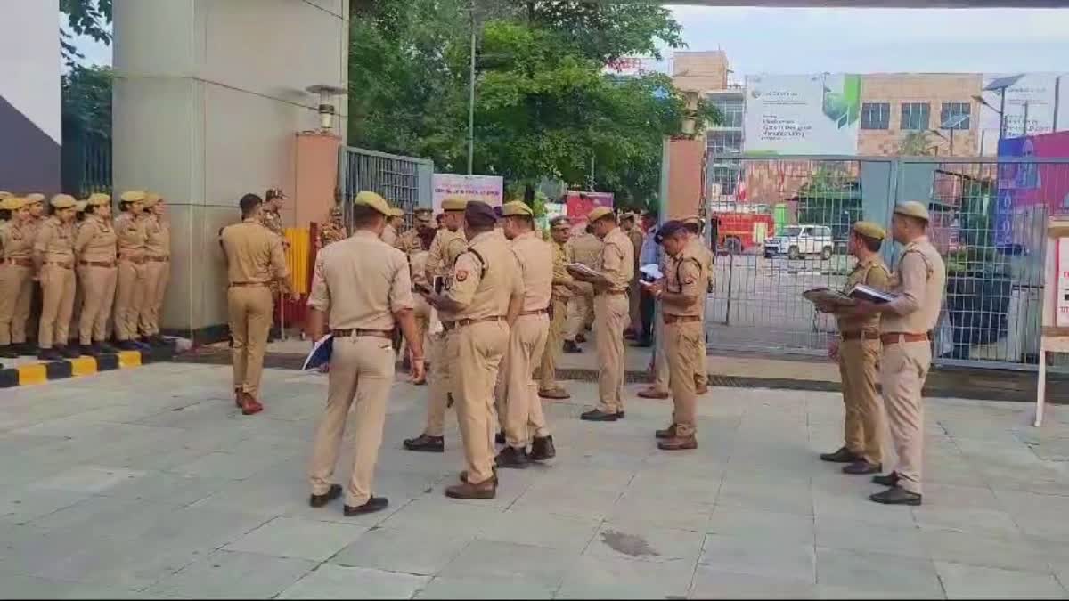 पुलिस की निगरानी में सभी केंद्रों पर होगी बोर्ड परीक्षा