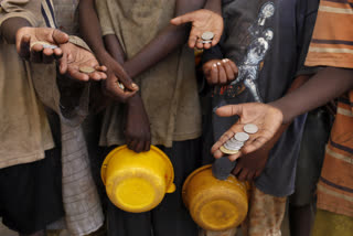 CHILDRENS LEFT BEGGING JOIN SCHOOL