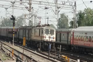 MAHAKUMBH 18 TRAINS CANCELED