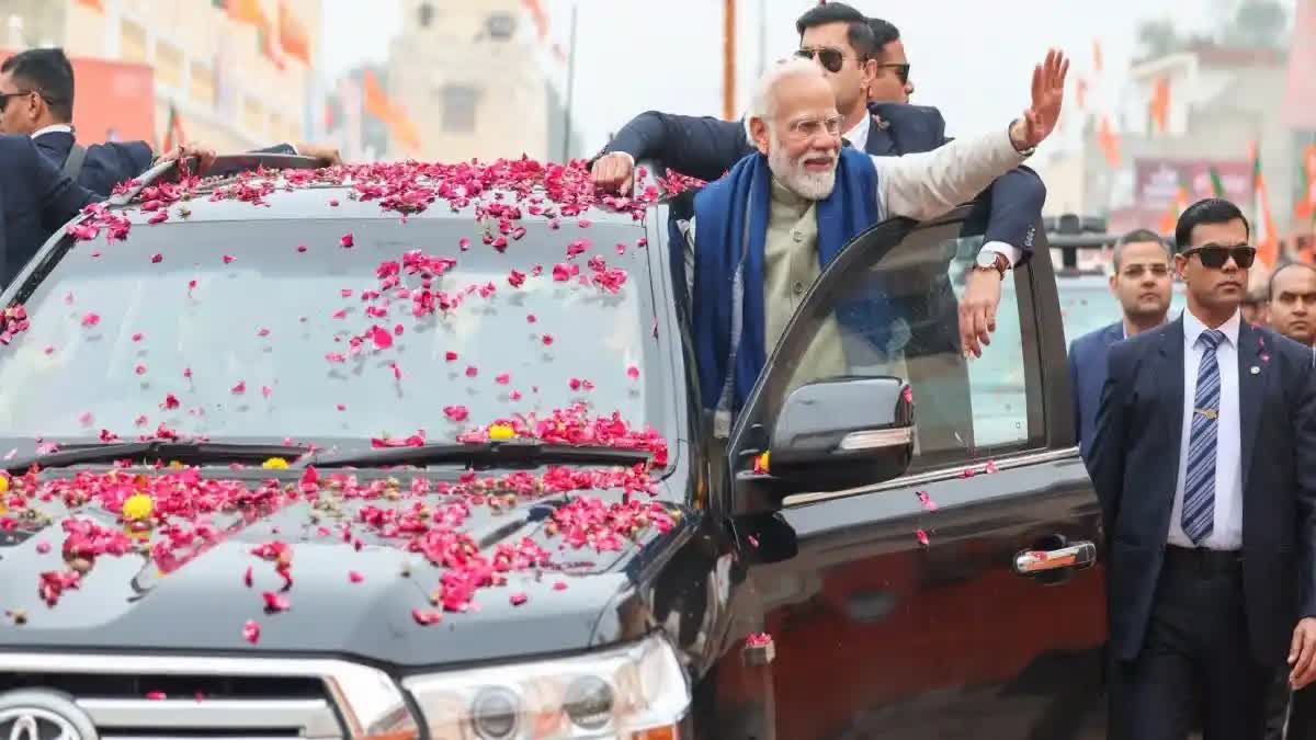 pm modi visit kerala  pm modi in palakkad  PM Modi roadshow in Palakkad  Narendra Modi road show on Tuesday