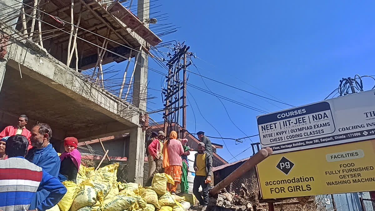 Laborer electrocuted in Sanjauli