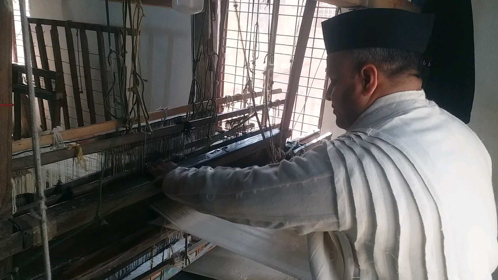 Handloom operator Chaman Lal