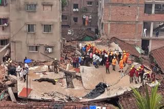 Building collapses in Kolkata