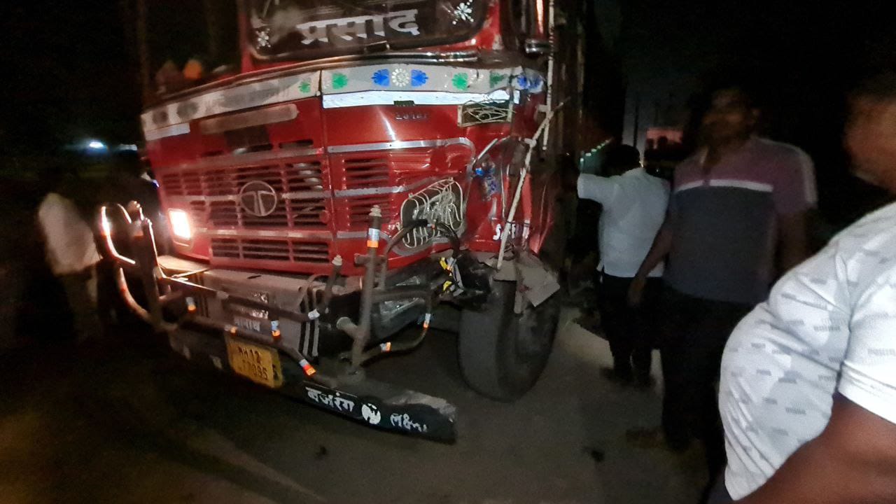 Accident On Pune Bangalore Highway