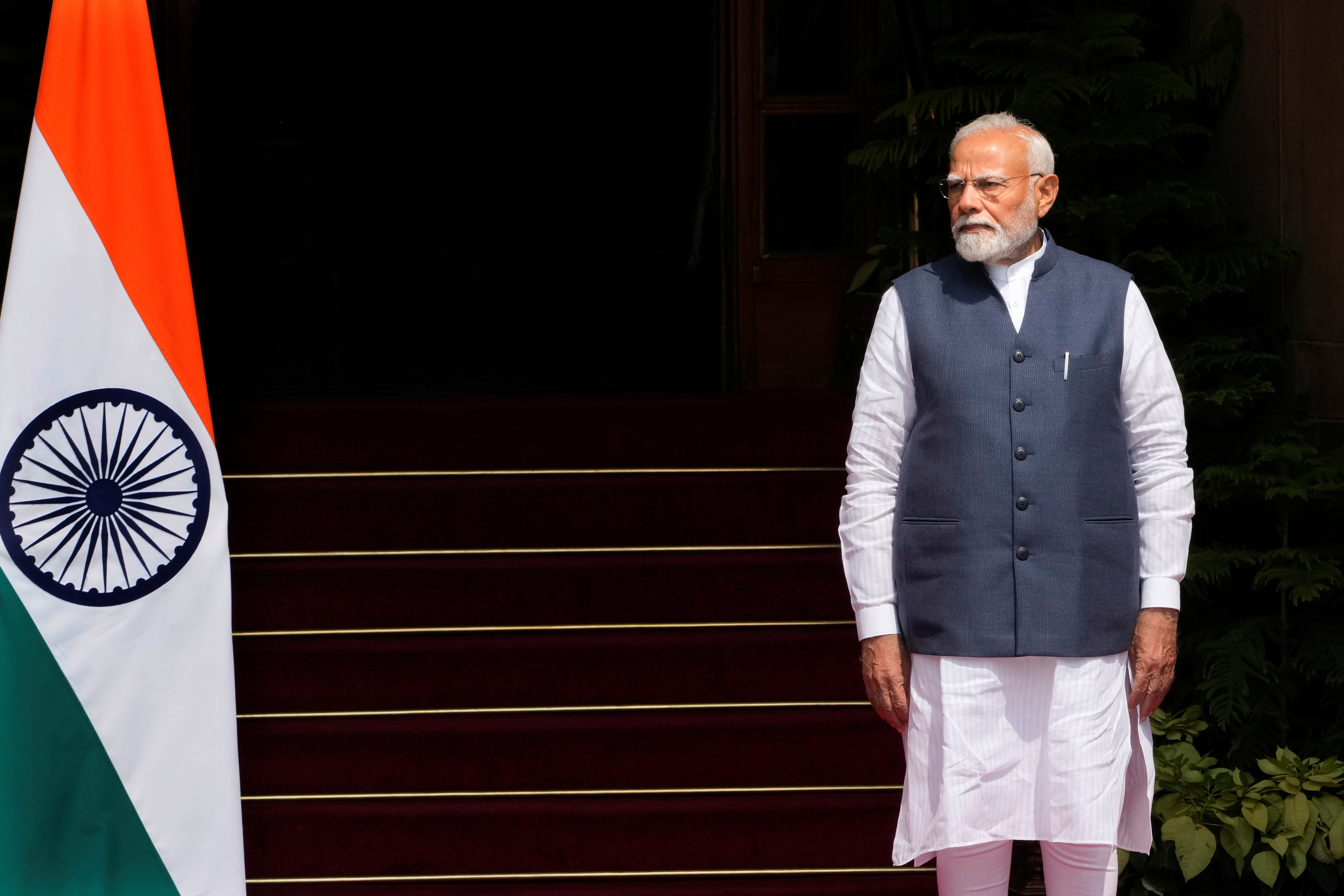 नरेंद्र मोदी