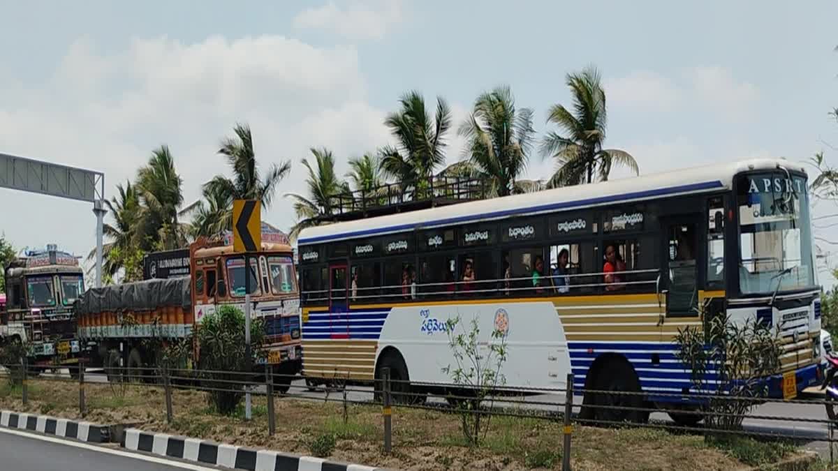 CM Jagan Siddam BUS Yatra