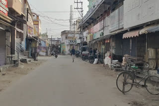 மேலப்பாளையத்தில் முழு கடையடைப்பு
