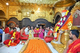 shilpa shetty shirdi saibaba darshan