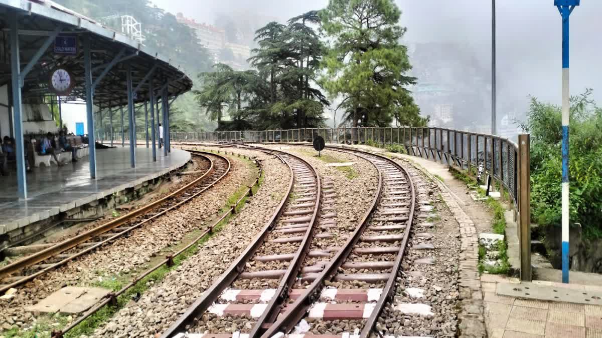 why stones are laid between railway tracks