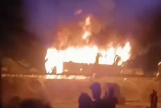 bus catches fire photo
