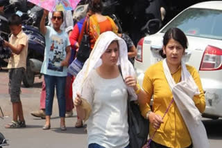 The heat of Punjab and Delhi has left people exhausted, the mercury in the capital exceeded 47 degrees