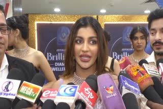 நடிகை யாஷிகா ஆனந்த்