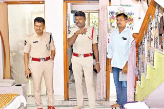 The Thief  is Robbing The Whole House in Tirupati