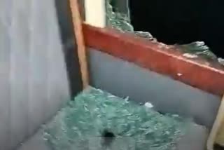 DELHI TOURIST BUS ATTACKED