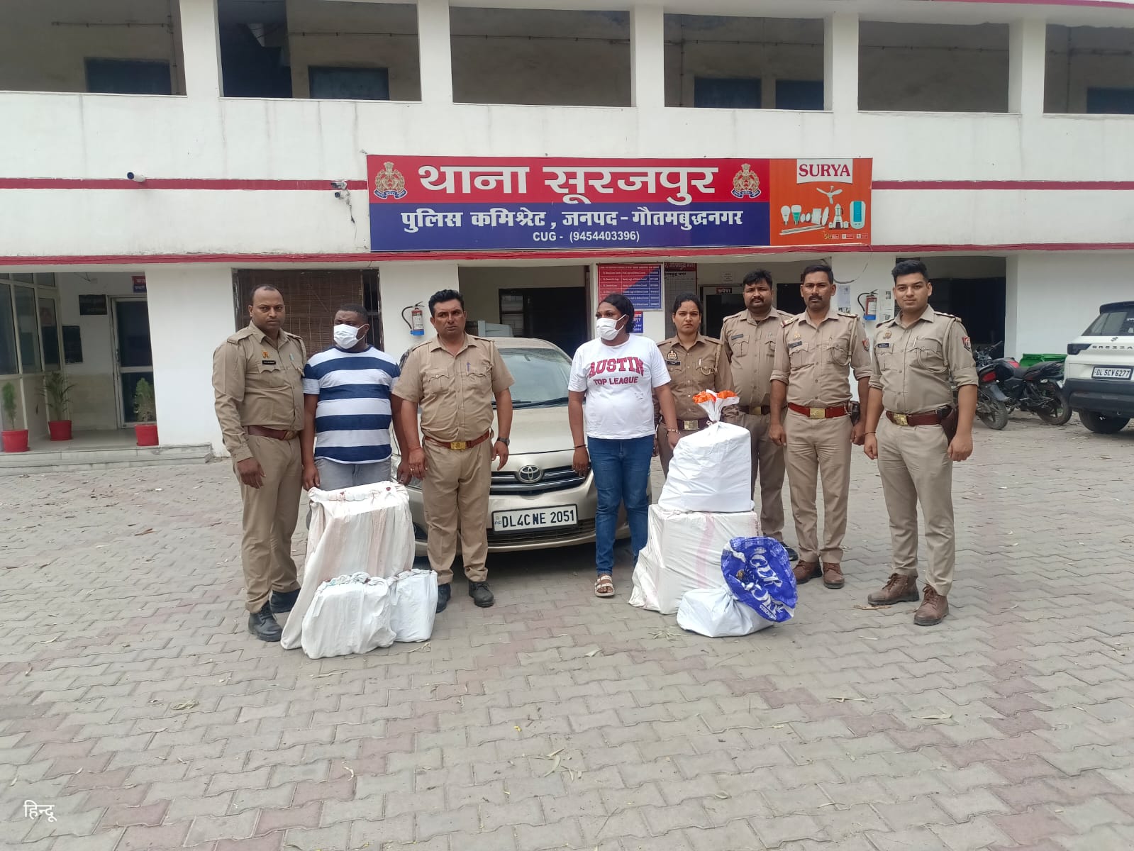 अवैध शराब के साथ महिला समेत दो नाइजीरियन नागरिक गिरफ्तार