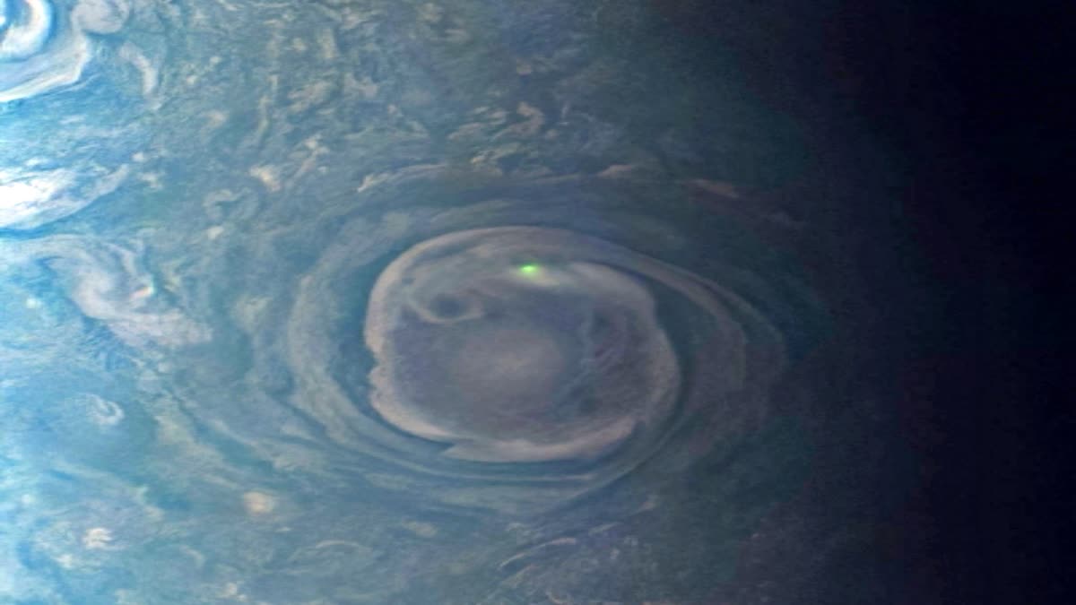 Lightning in Jupiter