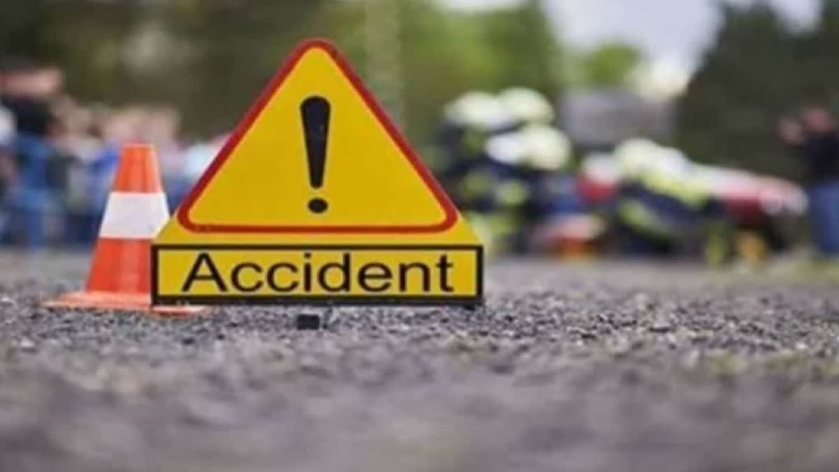 youth died in a road accident,  collision between a roadways bus and a truck