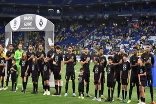 brazil vs guinea  Brazil football team wear black shirts  Brazil football team  anti racism campaign  Vinicius Jr  വിനീഷ്യസ്  വിനീഷ്യസ് ജൂനിയര്‍  കറുത്ത ജേഴ്‌സിയണിഞ്ഞ് ബ്രസീല്‍ ഫുട്‌ബോള്‍ ടീം  ബ്രസീല്‍ ഫുട്‌ബോള്‍ ടീം  ലാ ലിഗ വംശീയ അധിക്ഷേപം  la liga racism