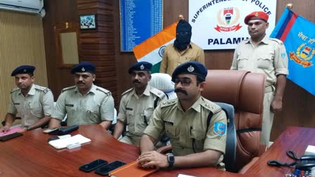 http://10.10.50.75//jharkhand/18-June-2023/jh-pal-01-arresting-pkg-7203481_18062023113523_1806f_1687068323_520.jpg