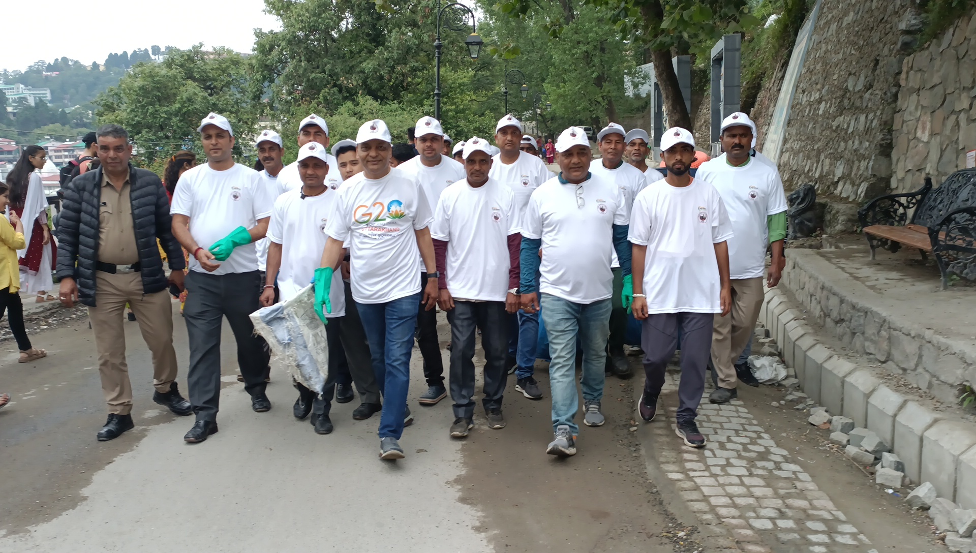 Cleanliness drive in Mussoorie and Tharali