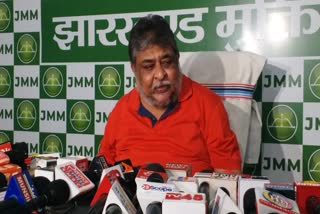 jmm-takes-aim-at-incident-of-assault-during-bjp-review-meeting-in-deoghar