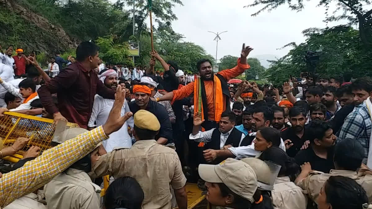 BJYM protest against paper leak cases in Rajasthan, senior leaders detained by police