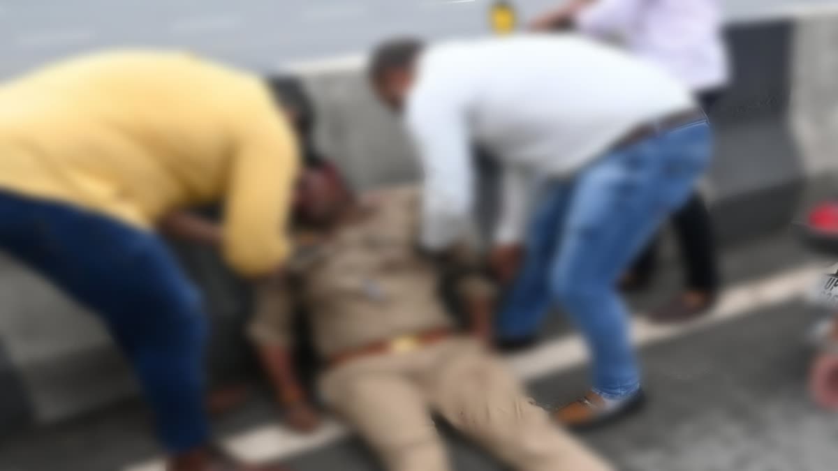 स्कूटी सवार पुलिसकर्मी को कार ने मारी टक्कर, मौत