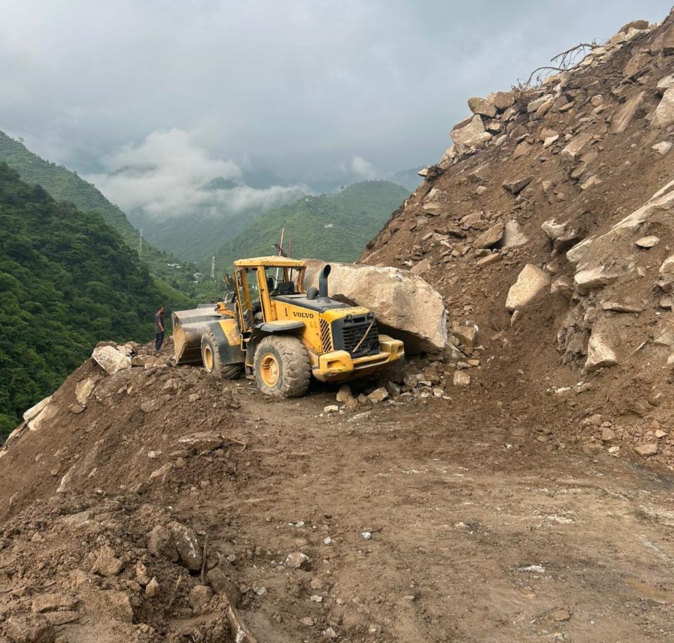 Landslide in Mandi.