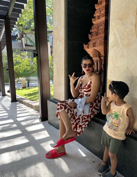 Raj Subhashree Vacation Pics