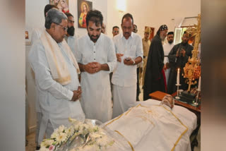 Oommen Chandy  Oommen Chandy Funeral  Oommen Chandy Funera Details  Oommen Chandy death  Oommen Chandy Passes Away  Oommen Chandy Funeral News  ഉമ്മൻ ചാണ്ടി  ഉമ്മൻ ചാണ്ടി സംസ്‌കാര ചടങ്ങുകള്‍  ഉമ്മൻ ചാണ്ടി പൊതുദര്‍ശനം  ഉമ്മൻ ചാണ്ടിയുടെ മൃതദേഹം പൊതുദര്‍ശനം  കെപിസിസി  പുതുപ്പള്ളി  പുതുപ്പള്ളി ഉമ്മന്‍ ചാണ്ടി പൊതുദര്‍ശനം