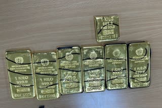 crime-person-who-was-transporting-gold-illegally-arrested-in-kempegowda-international-airport